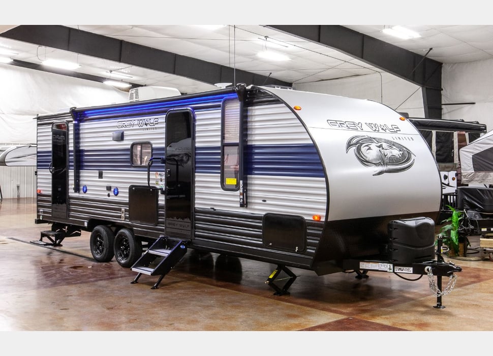 Travel Trailer rentals in Algonquin