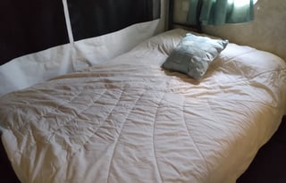 Cool Forest River 27' spacious and light