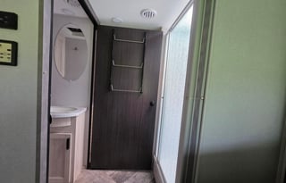 DATZNRV 2021 Forest River Class C well equipped!