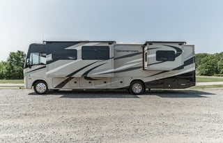 Large Marge 2020 Forest River Georgetown 36B5