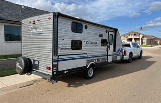 Adventure-ready RV with bunks, queen & pets!