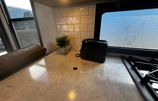 Willow- 2024 Alliance Paradigm 395DS