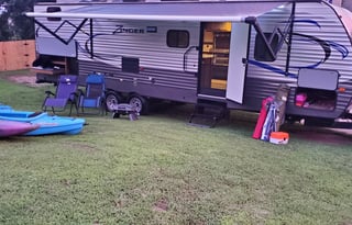 Donna's Cozy Retreat     -     2018 Zinger 30BQ