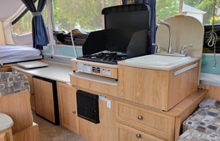 Waunakee, WI Pop-Up Camper  2010 Palomino Y-4120
