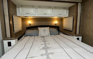 "Lucy" 2014 Thor Motor Coach Four Winds 26A