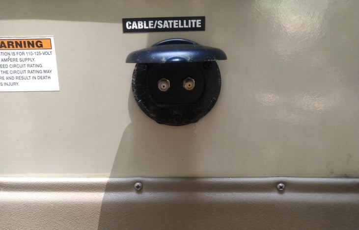 cable/satellite hookup capability