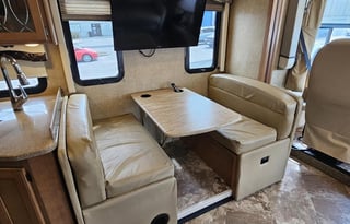 2015 Thor Motor Coach Windsport 32N
