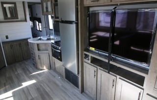 2021 Heartland Pioneer BH 280 (DELIVERY ONLY)