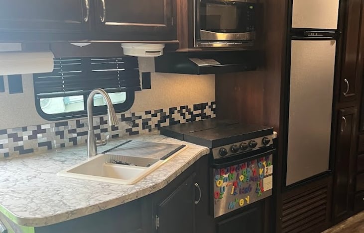 Large sink, oven and microwave