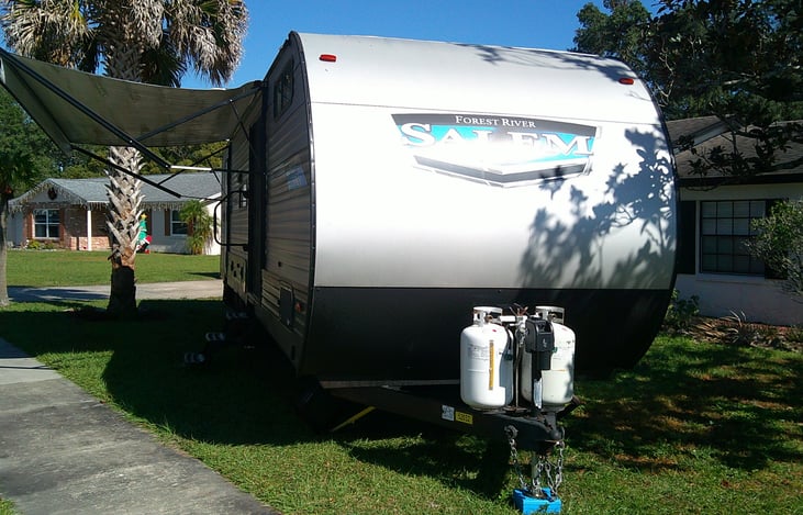 Double Propane Tanks