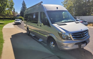 MERCEDES WINNEBAGO ERA 70X