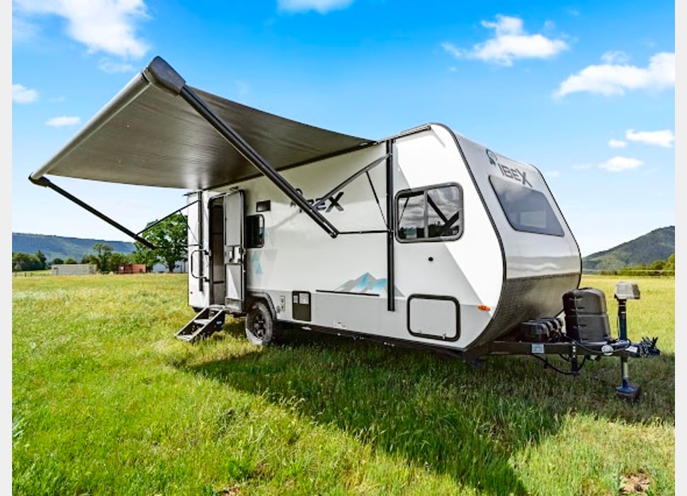 Travel Trailer rentals in Cave Junction