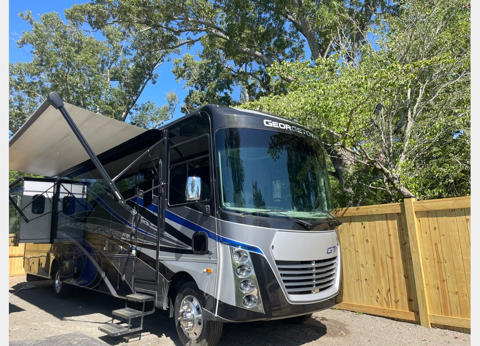 Class A Motor Home rentals in Columbus
