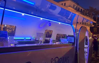 NUI LOA - Bar Trailer