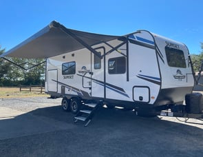CrossRoads RV Sunset Trail SS24BH
