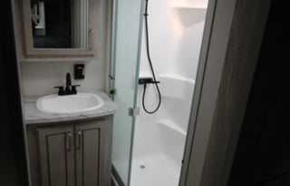 2022 Keystone RV Avalanche 390DS