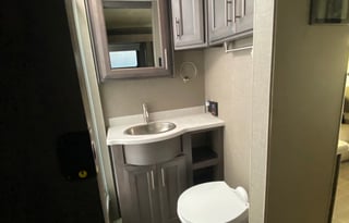 Sleeps 8 ~ 2 FULL baths! - FINDING CLARA-T!