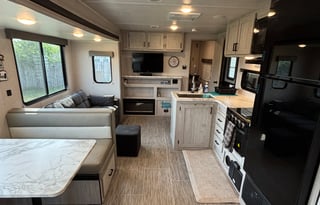 Ready-to-Camp Travel Trailer- Sleeps 8-9