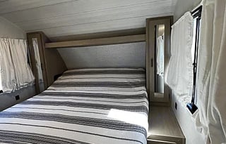 Scout -2024 Forest River Salem Cruise Lite 273QBXL