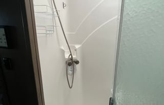 The Lone Star Lodge – Tailgate-Ready, Pet-Friendly