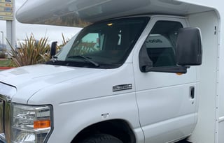 Adventure-Us, Home Away From Home,  Thor Majestic