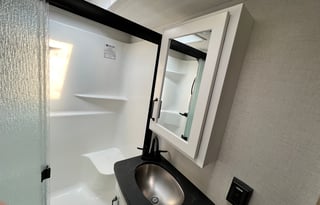 2022 Raptor 352 Toy Hauler