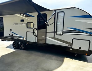 Forest River RV Cherokee Alpha Wolf 26DBH-L