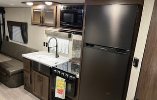 ToyHauler 2021 FR Cherokee Grey Wolf 26RR