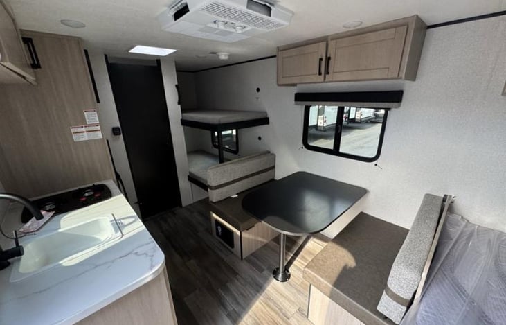 Dinette, Bunk (Twin) beds, Kitchen