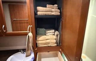 Chief Carl's Caravan- 2016 Fleetwood Bounder 35K