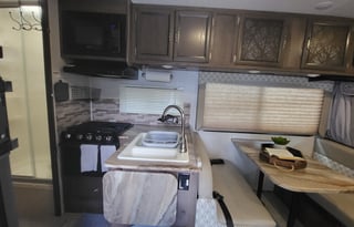 RV Trippin -"Clyde" - Coachman Freelander 27QB