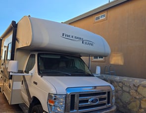 Thor Motor Coach Freedom Elite 29FE