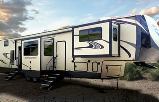 'Hilda' 2020 Wildwood Heritage Glen 378FL