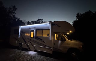 Family RV I 2025 Thor Quantum | Sleeps 5