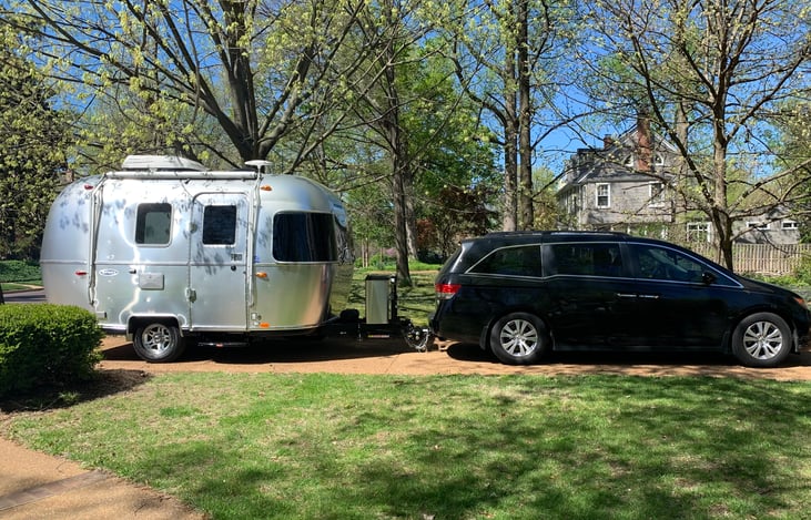 Small size and weight makes this RV super easy to tow! Even with a minivan!