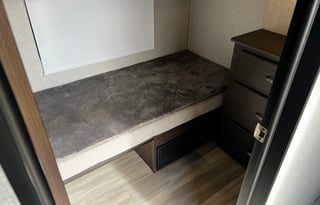 2022 Shasta RVs Phoenix Lite 30BH *Bunkhouse*