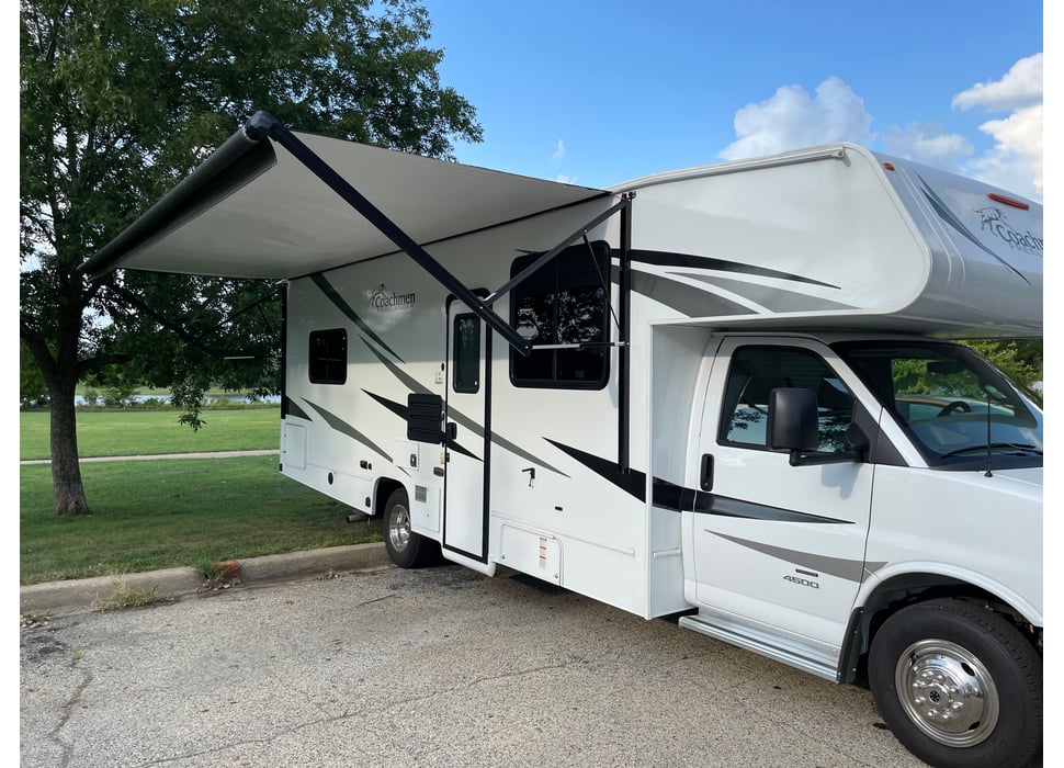 Class C Motor Home rentals in Oak Park