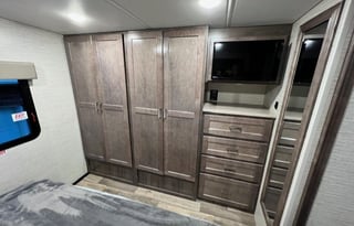 32 Foot Boutique BnB on Wheels