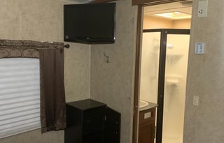 2011 Dutchmen RV Komfort 3130FRL