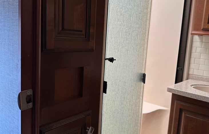 Large shower with skylight for natural light