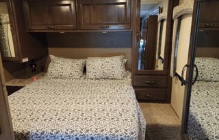 2019 Thor Motor Coach Chateau 31Y