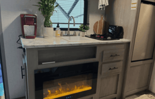 2024 Coleman Lantern LT 17B