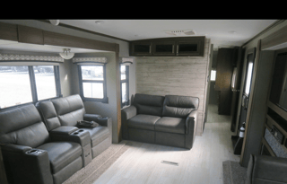 Relax and unwind camper- kid and dog approved