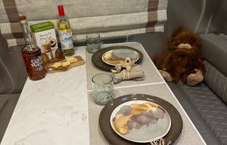 2024 Airstream RV Classic 33FB Twin