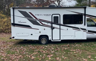 2023 Coachmen RV Freelander 26DS Ford 450