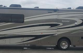 2015 Winnebago Vista 36Y