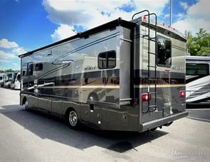 Winnebago Adventurer 29B