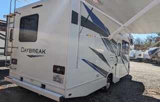 Thor Daybreak | Comfy and Well-Built Class C RV