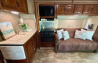 Forest River Sunseeker ***Bunks*** (BRFL 1873)