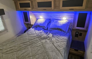 Arctic Wolf Camper with Bunkhouse